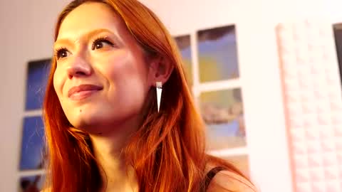 Snapshot of coolteacher chatting on September 2025 09:56:01 AM Ginger The Cringer online show from September 2025 09:56:01 AM