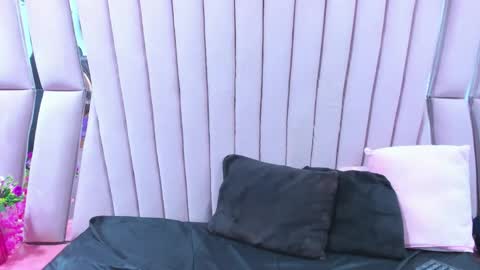 Snapshot of cooperemma_ chatting on June 2026 03:08:02 AM CooperEmma online show from June 2026 03:08:02 AM