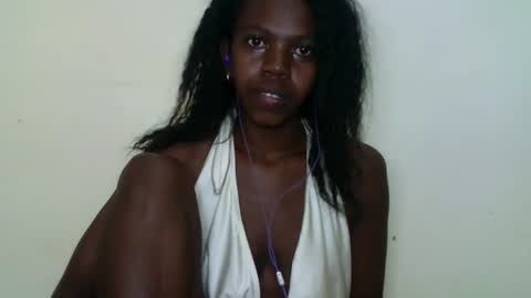 coquine_lara online show from April 2026 09:32:02 PM
