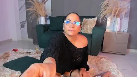 coral_rousee online show from June 2026 12:31:02 PM