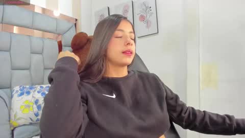 Coral online show from November 2025 02:17:02 PM