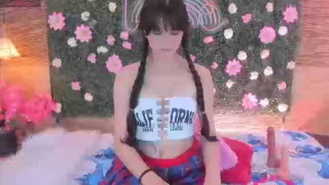 Snapshot of coralinexxx07 chatting on September 2025 12:00:02 AM Coraline uwu     Bienvenidos al dulce mundo de Coraline    Hola amores soy Coraline  Una chica  tierna juguetona online show from September 2025 12:00:02 AM