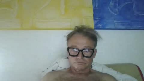 coroa4u online show from November 2025 05:51:02 AM