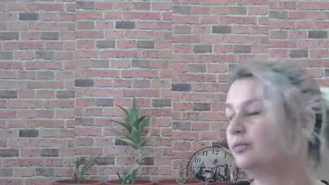 Snapshot of corymilf chatting on February 2025 09:22:02 AM Elisa online show from February 2025 09:22:02 AM