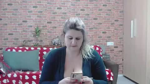Snapshot of corymilf chatting on March 2025 08:46:01 AM Elisa online show from March 2025 08:46:01 AM