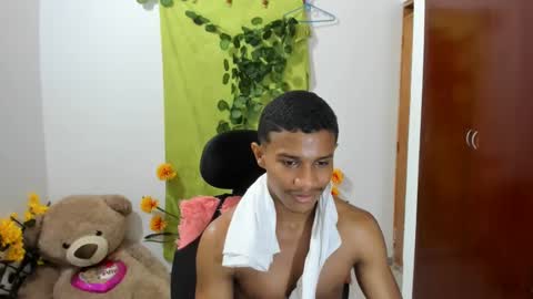 Ethan  online show from January 2025 03:12:02 AM