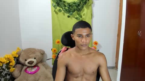 Ethan  online show from February 2025 11:48:01 PM