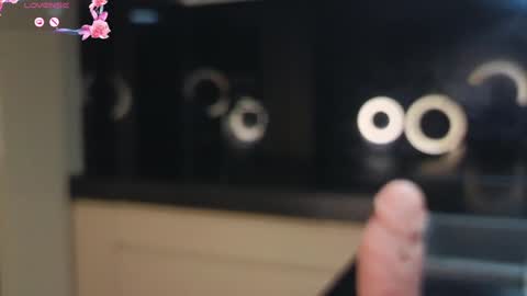 Lili online show from December 2024 10:31:01 PM