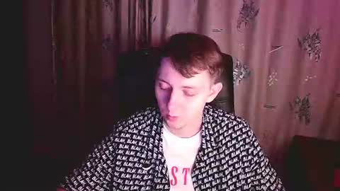Snapshot of cosmonudes chatting on July 2026 07:18:02 PM Barry online show from July 2026 07:18:02 PM