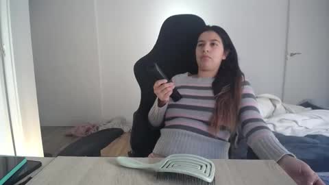 costantine helena24 online show from November 2025 11:54:02 AM