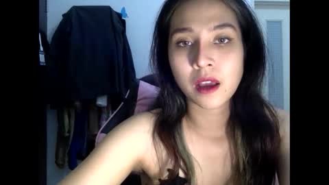Snapshot of cottoncandygirl9898 chatting on December 2024 12:27:01 PM Liz Gwyneth Charlota online show from December 2024 12:27:01 PM