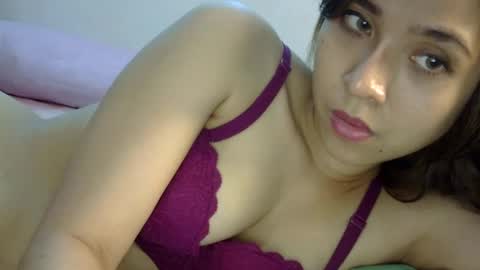 Snapshot of cottoncandygirl9898 chatting on January 2025 03:25:02 PM Liz Gwyneth Charlota online show from January 2025 03:25:02 PM