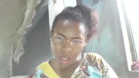 couleur_vanille online show from January 2026 02:43:02 PM