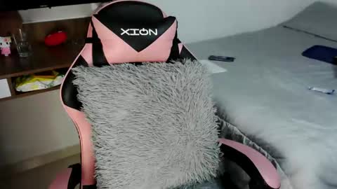 Emma steffano fraggacci online show from November 2025 05:46:02 AM