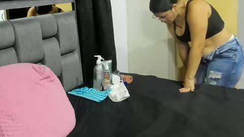 Andrea and Scott online show from March 2025 07:43:02 AM