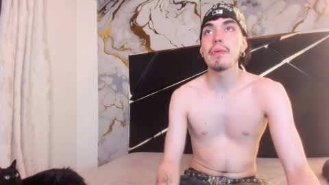 couple_in_heat_ online show from March 2026 07:46:02 PM