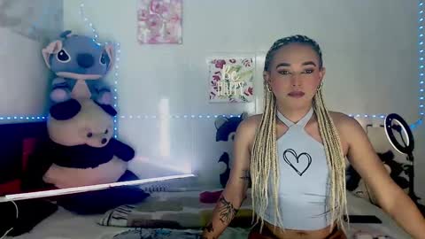 Snapshot of couple_sweet1016 chatting on September 2025 03:48:02 PM ALEXA KIM online show from September 2025 03:48:02 PM