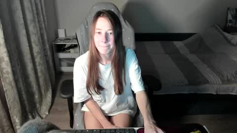 Snapshot of courtney_luv chatting on February 2025 03:18:01 PM Im Courtney Nice to meet youFollow meInstagram courtneyluv778 online show from February 2025 03:18:01 PM