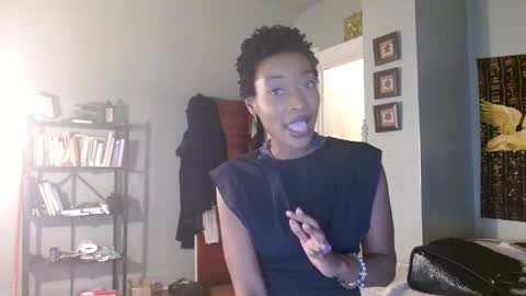 Snapshot of courtneyfmty chatting on October 2025 04:52:02 PM Courtney online show from October 2025 04:52:02 PM