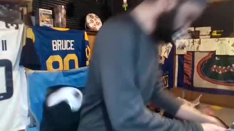 Snapshot of craveitoften chatting on January 2025 01:18:02 AM craveitoften online show from January 2025 01:18:02 AM