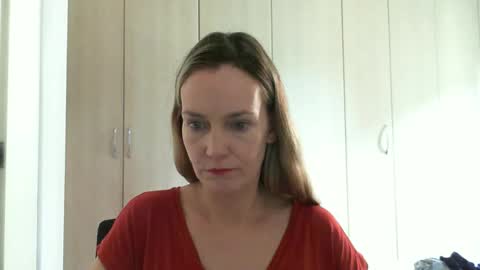 Anny online show from February 2025 10:37:02 AM