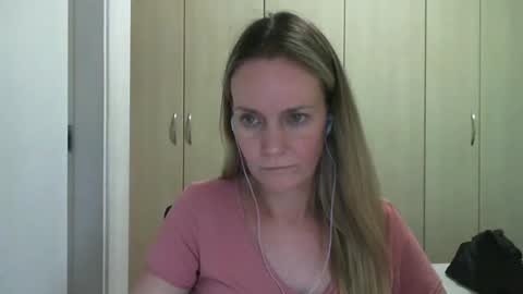 Anny online show from March 2025 09:54:02 PM