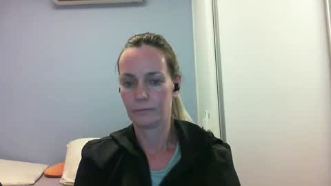 Anny online show from September 2025 10:56:02 PM