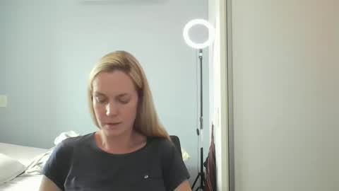 Anny online show from January 2026 04:11:02 PM