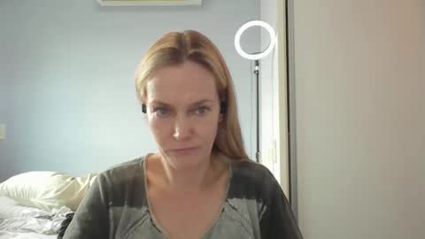 Anny online show from February 2026 10:44:02 AM