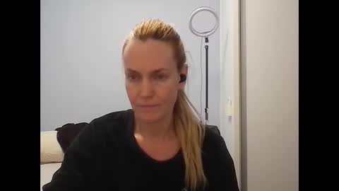Anny online show from May 2026 11:56:01 PM