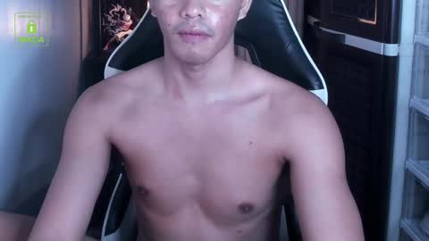 Snapshot of crazyasiancum chatting on February 2025 03:08:01 PM Zion online show from February 2025 03:08:01 PM