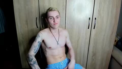 Snapshot of crazybottom99 chatting on March 2025 06:22:02 PM Alex online show from March 2025 06:22:02 PM