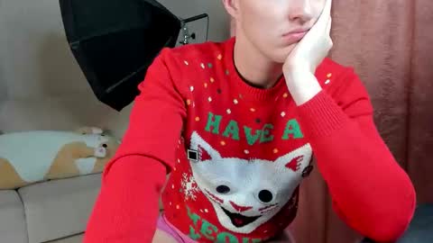 Snapshot of crazybottom99 chatting on January 2026 06:53:01 PM Alex online show from January 2026 06:53:01 PM