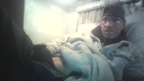 crazybuilder1 online show from November 2025 02:48:02 AM