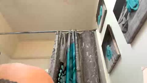 crazydill28 online show from November 2025 07:37:01 PM