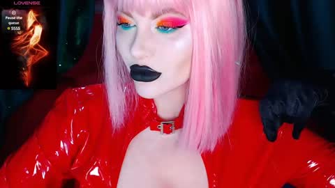 Roxy online show from December 2024 01:40:01 PM