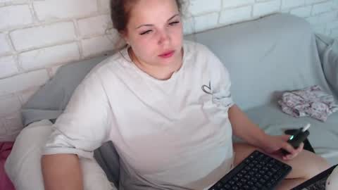 Snapshot of crazyy_girl_ chatting on June 2026 04:02:02 PM Crazyy Girl online show from June 2026 04:02:02 PM