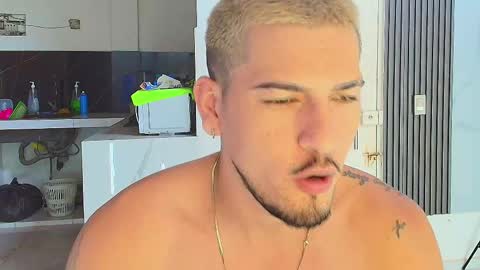 Snapshot of crazyybull chatting on March 2026 01:53:02 AM Bull online show from March 2026 01:53:02 AM