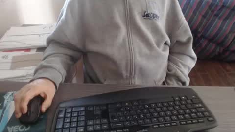 Creamormilk online show from October 2025 05:09:01 PM