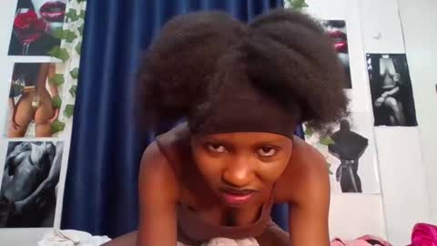 Snapshot of creamy_kitty5 chatting on November 2025 02:54:01 PM Creamykitty online show from November 2025 02:54:01 PM