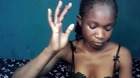 Snapshot of creamyxsugar chatting on October 2025 02:40:01 PM creamyxsugar online show from October 2025 02:40:01 PM