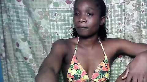 Snapshot of creamyxsugar chatting on November 2025 11:25:02 PM creamyxsugar online show from November 2025 11:25:02 PM