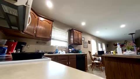 Snapshot of creeksidecouple chatting on May 2026 08:36:01 PM Creeksidecouple online show from May 2026 08:36:01 PM