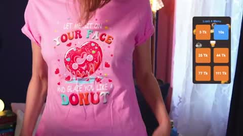 Snapshot of creme_dela_creme chatting on June 2026 02:38:01 AM Quinn de la Creme online show from June 2026 02:38:01 AM