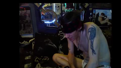 Snapshot of crescentx chatting on March 2025 10:31:02 PM Damien Mourningstar online show from March 2025 10:31:02 PM