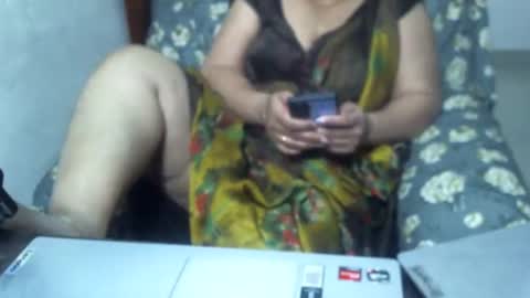 Snapshot of crezybhabihot chatting on January 2025 11:56:02 PM Sonika69 online show from January 2025 11:56:02 PM