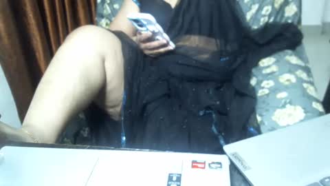 Snapshot of crezybhabihot chatting on February 2025 11:21:02 AM Sonika69 online show from February 2025 11:21:02 AM