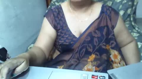 Snapshot of crezybhabihot chatting on February 2025 11:36:02 PM Sonika69 online show from February 2025 11:36:02 PM
