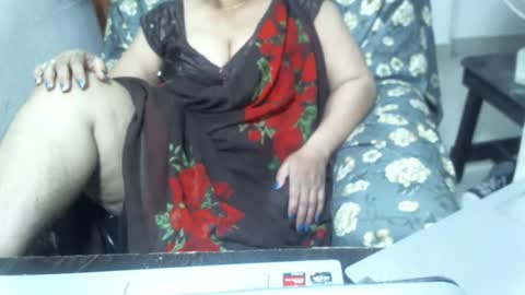 Snapshot of crezybhabihot chatting on February 2025 12:05:02 AM Sonika69 online show from February 2025 12:05:02 AM