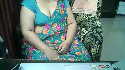 Snapshot of crezybhabihot chatting on September 2025 02:11:01 AM Sonika69 online show from September 2025 02:11:01 AM